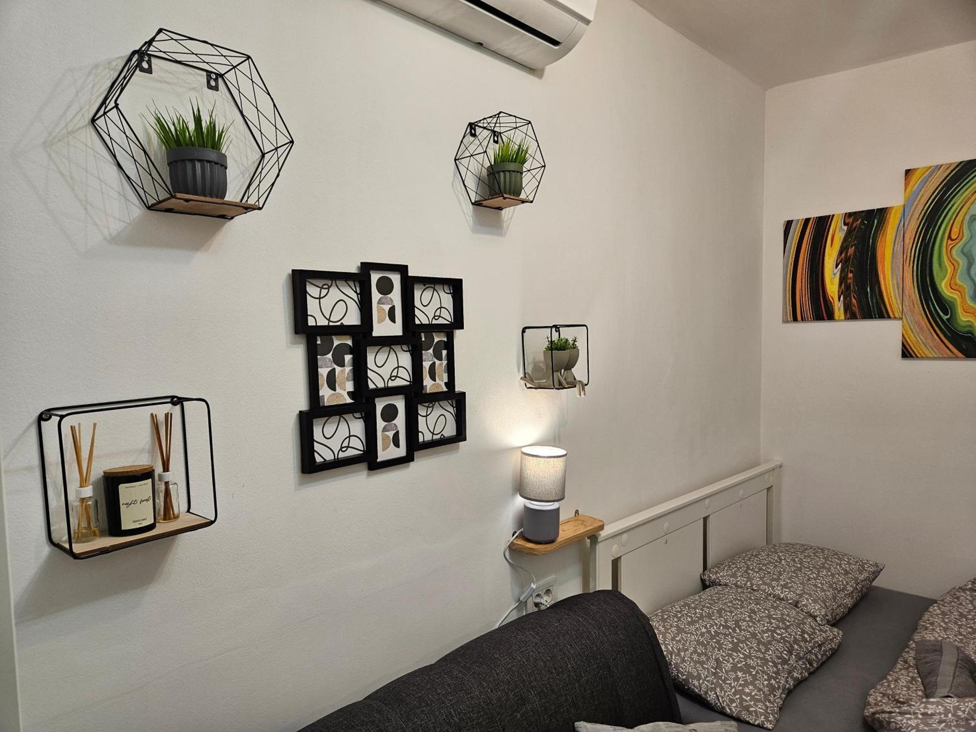 Apartment Maja - Strict Center Of Загреб Екстериор снимка
