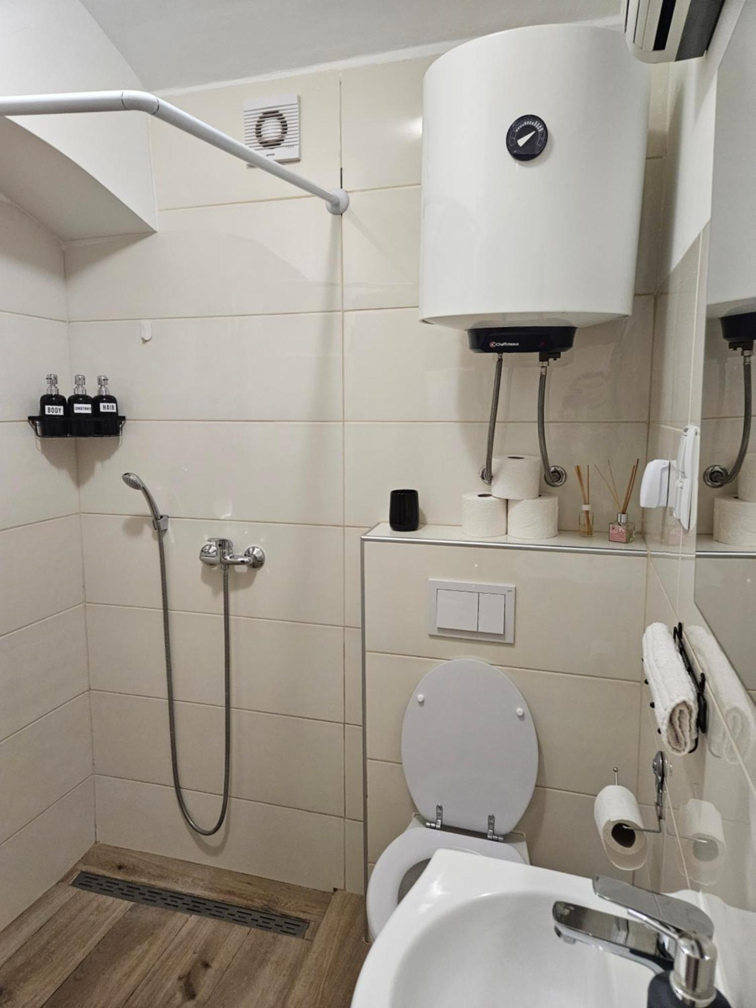 Apartment Maja - Strict Center Of Загреб Екстериор снимка